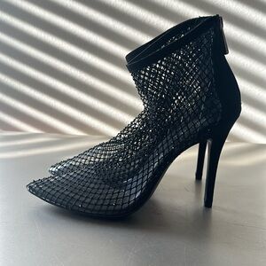 NWOT. Charles David Fishnet Bootie Heels. Size 9